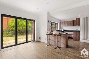 Photo 9- click for photo gallery